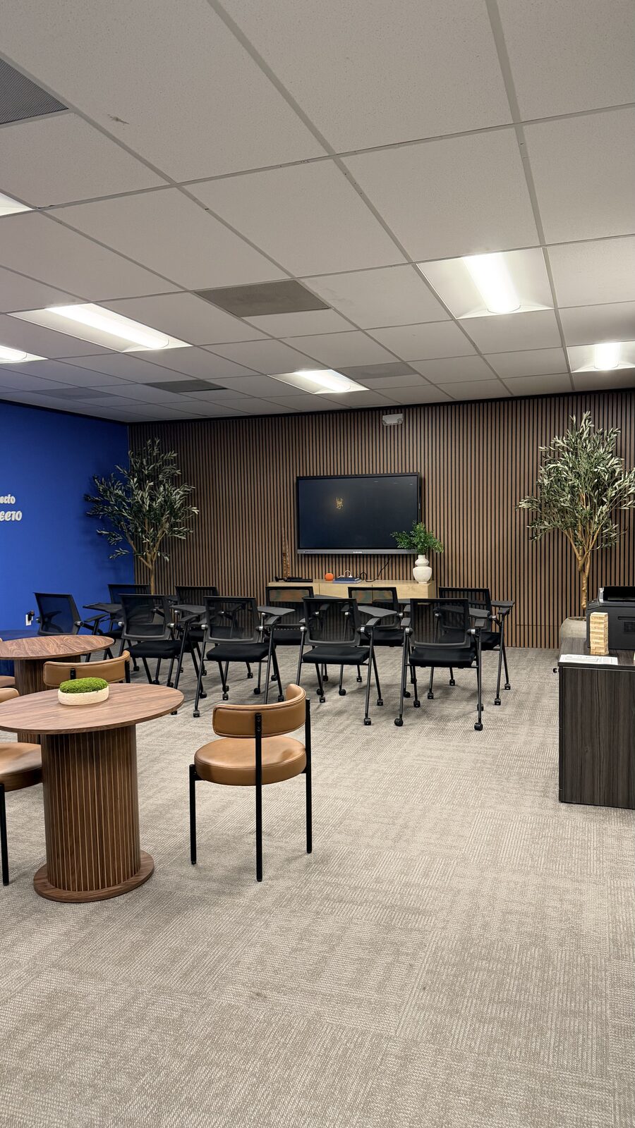 Sala de capacitación y reuniones de NH Investment Group